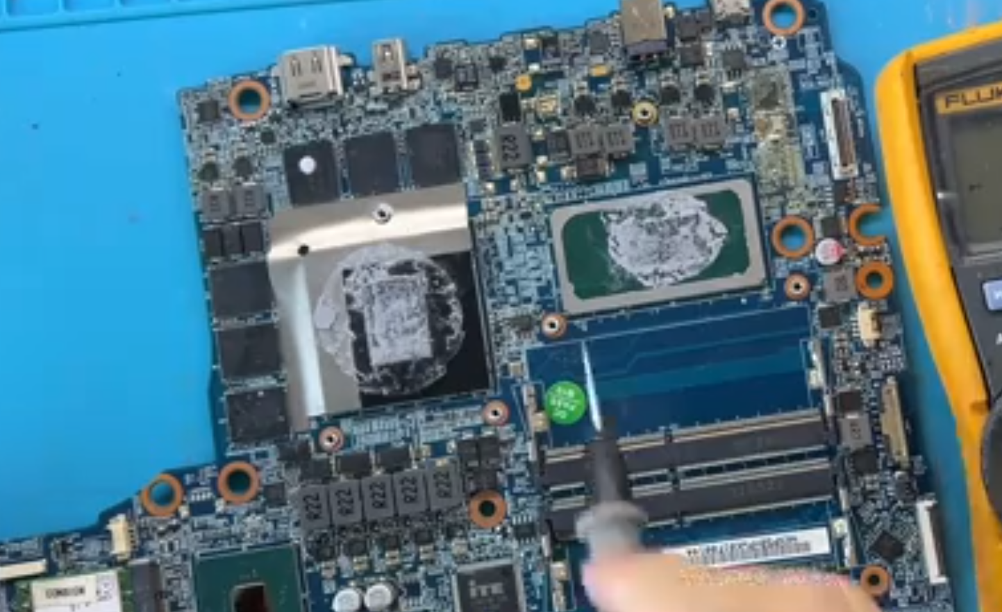 清華同方超越e500-54011主板不開機(jī)黑屏解決方法 技術(shù)資訊 第1張-成都十五維修